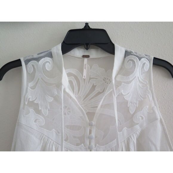 Free People Women's Sz XS Ivory Boho Lace Blouse Top w/Button & Tie Collar $85 - Picture 5 of 7